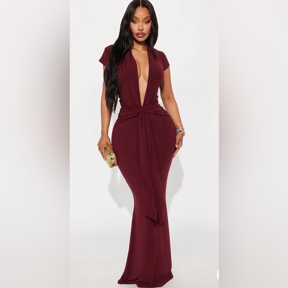 Fashion Nova Deep V Knot-Front Maxi Dress in Burgundy